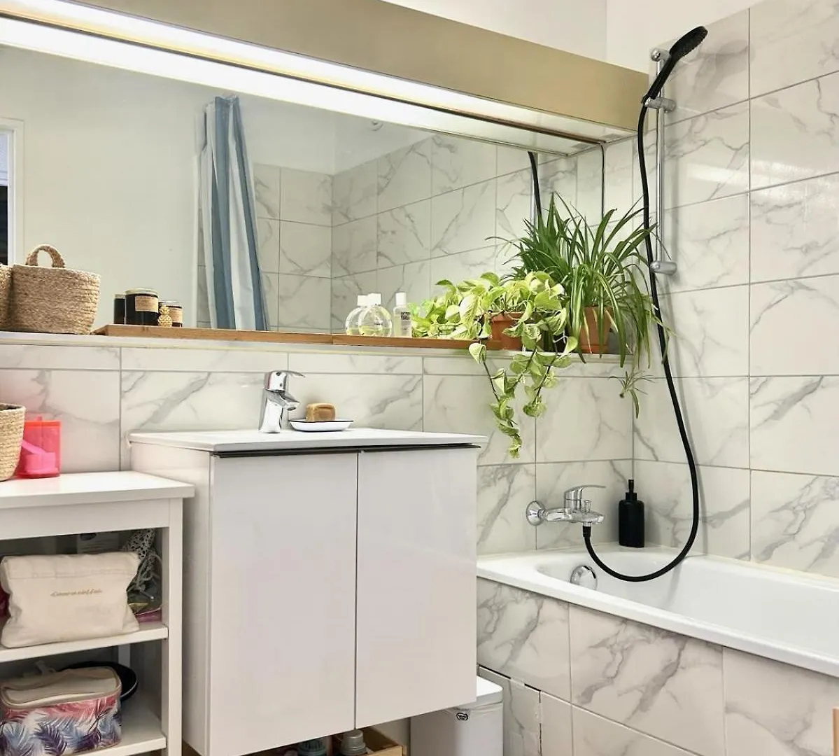 Ubytování v soukromí Chambre Tout Confort, Spacieuse, Calme Et Lumineuse Avec Balcon Paříž